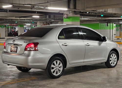 Toyota Yaris 1.5 Premium Sedan At
