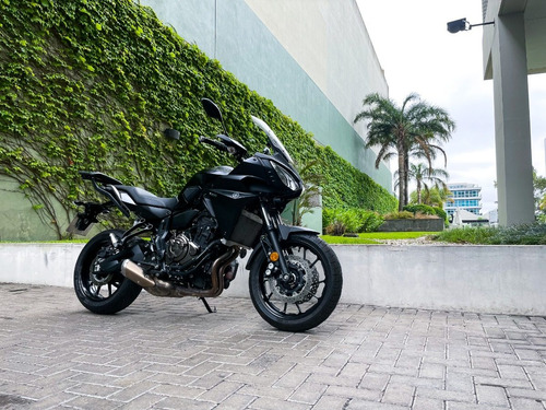Yamaha Tracer 700 (no Mt 07 Tracer 900) *permuta*
