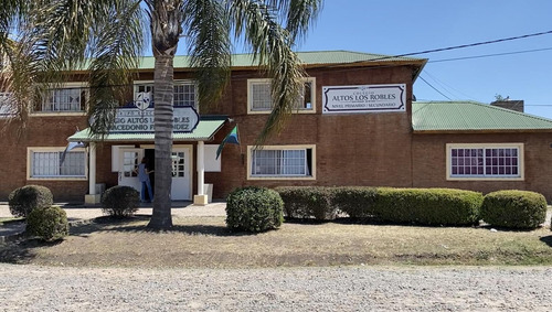 Venta Casa 2 Amb En Parque Sakura, Exaltación De La Cruz.