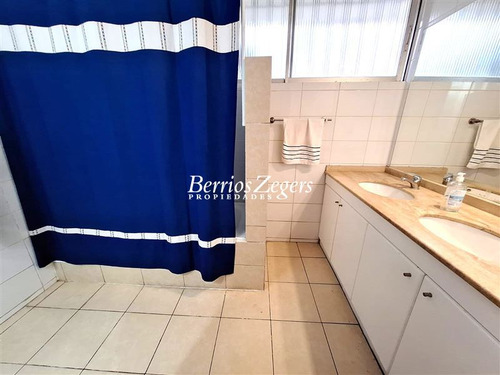 Casa En Venta 4 Dormitorios, Dominicos Antiguo Las Condes