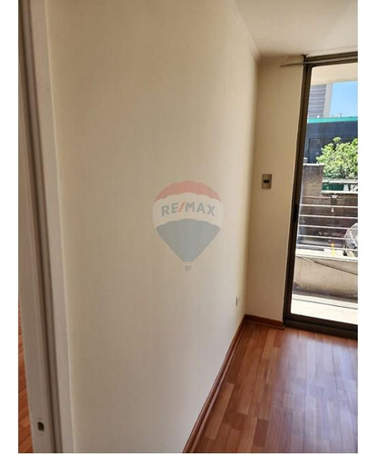¡invierte En Cómodo Dpto En Estación Central!