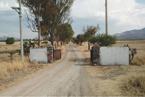 Venta De Lotes De 1000 M2 En Complejo Residencial De 9 Condominios Cada Uno Con Su Viñedo, En Sa...