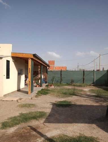 Casa En Venta - 1 Dormitorio 1 Baño - Monoambiente - 300mts2 - Villa Regina