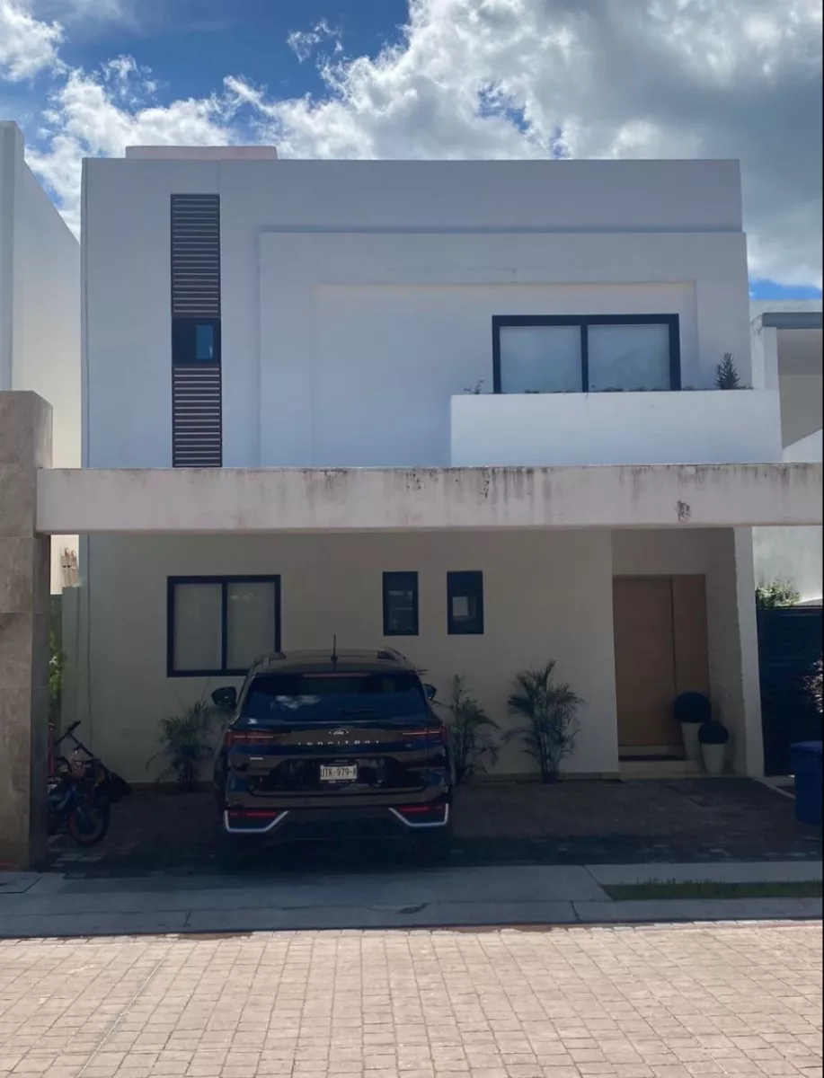 Renta De Hermosa Casa En Residencial Aqua