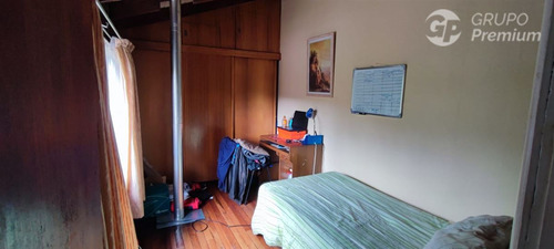 Casa En Venta De 6 Dorm. En Concepción