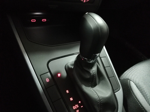 Imagen 8 de 15 de Seat Arona 2021 1.6 Style Tiptronic