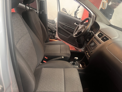 Volkswagen Fox 1.6 Vht I-motion Total Flex 5p
