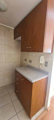 Excelente Departamento Metro Sta Lucia Y Catolica