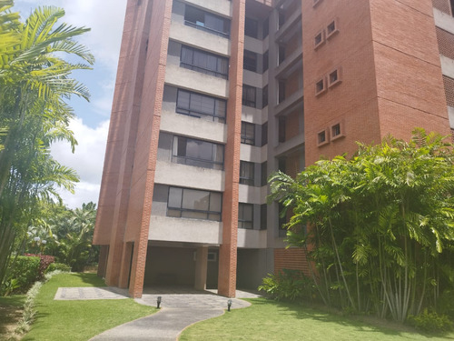 Ss: Alquila Apartamento 24-1718 En Colinas De Valle Arriba De 256,54 M2