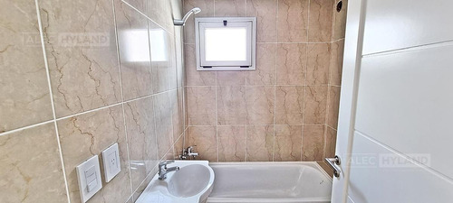 Imagen 16 de 30 de Departamento 3 Ambientes En Venta - La Lucila-vias/maipu