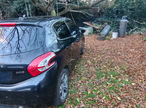 Peugeot 208 1.6 Feline