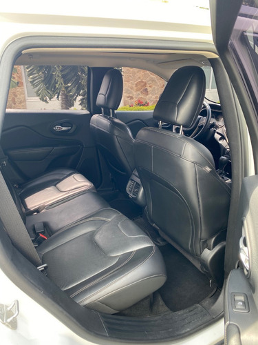Jeep Cherokee Limited 3.2 2015 Blanca 5 Puertas
