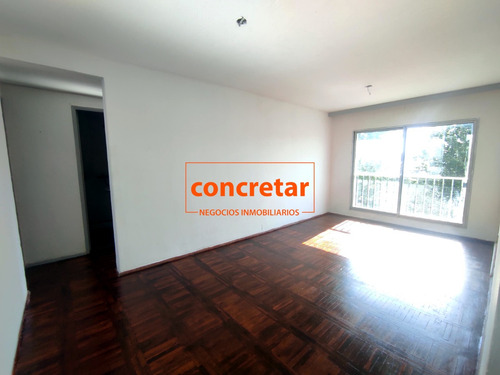 Apartamento De 2 Dormitorios En Brazo Oriental. Proximo A Gral Flores Y Bv Artigas. 