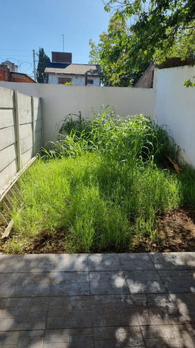 Oportunidad - Venta - Hermoso Duplex 3 Amb. Con Jardín - Apto Credito