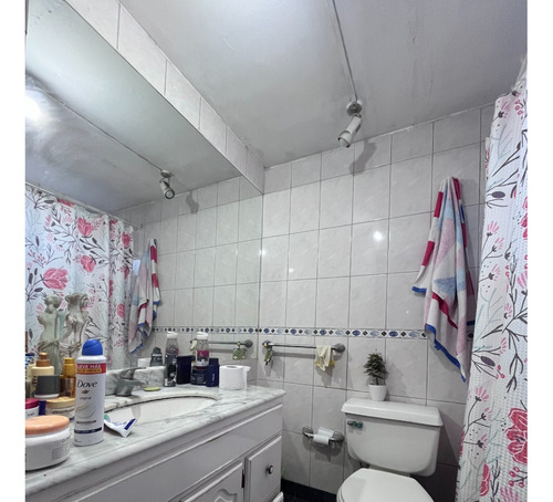 Se Vende Comoda Casa En Pasaje Cerrado