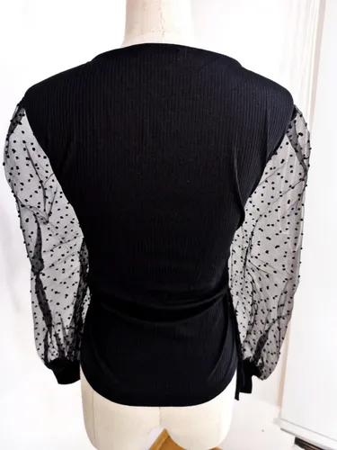 Blusa Talla Grande Curvy Negra Manga Larga Transparente
