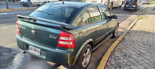 Chevrolet Astra 2.0gl Con Gnc 5p 2009