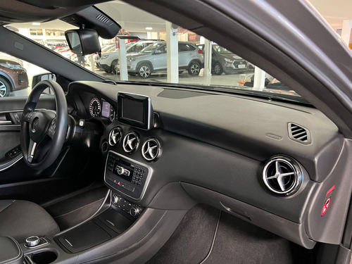 Mercedes-Benz A200TURBO A200
