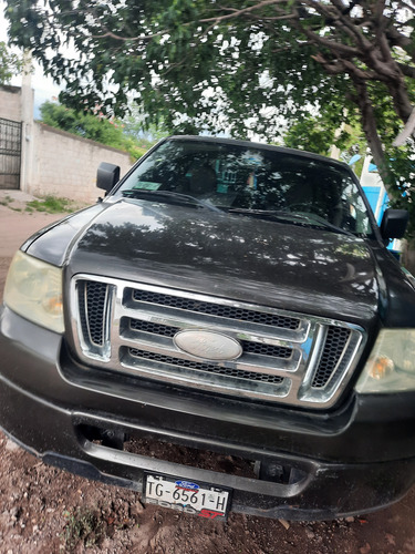 Ford Lobo 4.6 Xlt Cabina Regular 4x2 Mt
