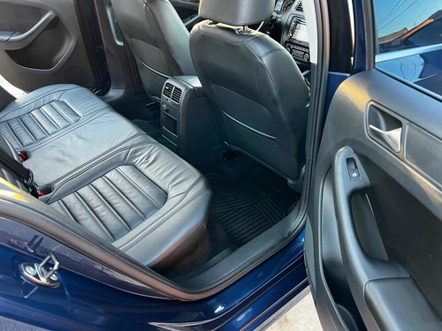 Imagen 13 de 16 de Volkswagen Vento 2012 2.0 Sportline Tsi 200cv Dsg