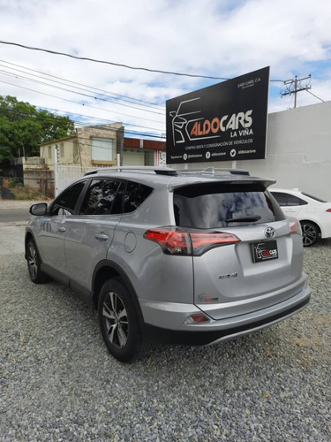 Imagen 5 de 9 de Toyota Rav4 Xle