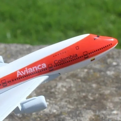 Imagen 7 de 7 de Boeing 747-200, Colores De Avianca, Escala 1:500