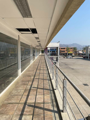 21696 Am* Venta De Local Con Galpon En Los Guayos
