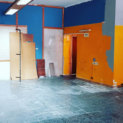 Local 330 Metros 8 De Frente 21 D Setiembre Apto Todo Rubro