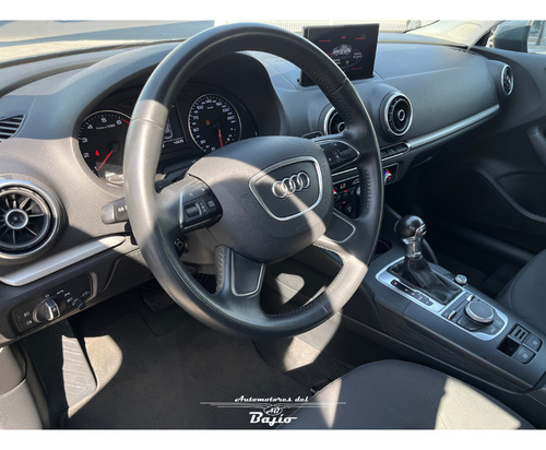 Audi A3 1.8 Sedán Ambiente At