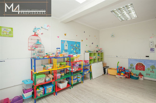 Casa En Tranquilo Barrio Con Excelentes Accesos 7dorm 4bañ