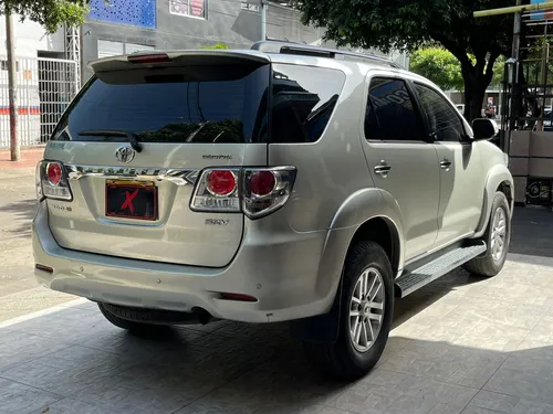 Toyota Fortuner 3.0 Sr5 169 hp