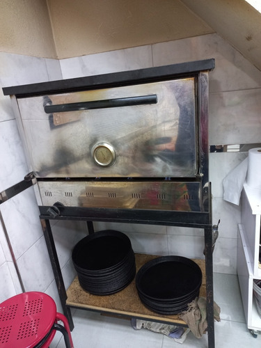 Imagen 2 de 4 de Vendo Horno Pizzero De 6 Moldes En Perfecto Condiciones Func