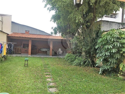 Linda Casa Com Muito Espaço, Suite, Sala De Estar, Sala De Jantar, Copa E Quintal Amplo . - 3-im309607