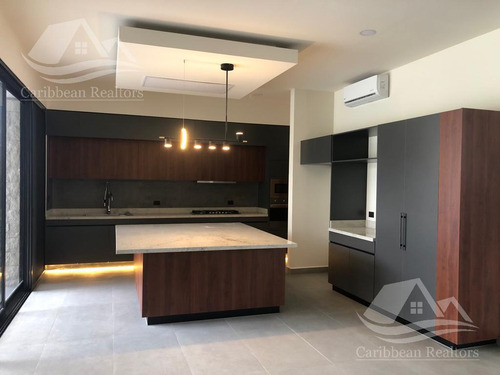 Casa En Venta En Lagos Del Sol Cancun