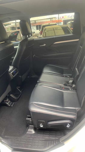 Imagen 12 de 13 de Toyota Highlander 2017 3.5 Xle At