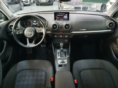 Imagem 7 de 10 de Audi A3 Sedan 2017 1.4 Tfsi Ambiente Flex Tiptronic 4p