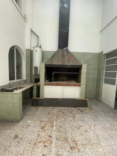 Venta Oficina De 845m2 Paternal Ideal Fabrica