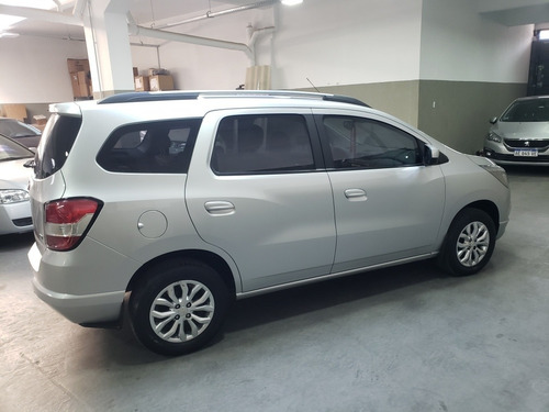 Imagen 10 de 14 de Chevrolet Spin 1.8 Ltz 7as 105cv 2017 Famaautos