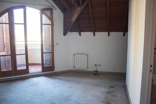 Departamento Duplex En Venta - Centro Adrogue