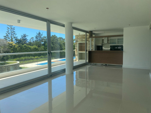 Imagen 2 de 7 de Apartamento En Venta De 3 Dormitorios En Rincon Del Indio (ref: Bpv-8684)