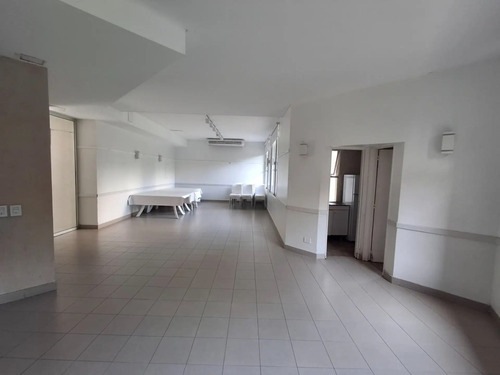 Departamento En Altos Porteños. Excelente Estado