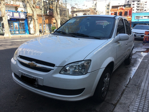 Imagen 1 de 8 de Chevrolet Corsa Classic 1.4 2015