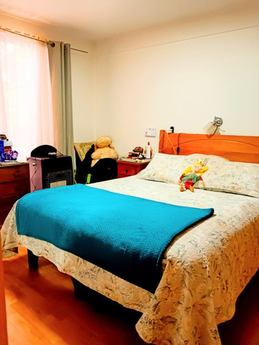 Casa 4 Dormitorios 2 Baño Con 3 Estacionamientos Las Condes