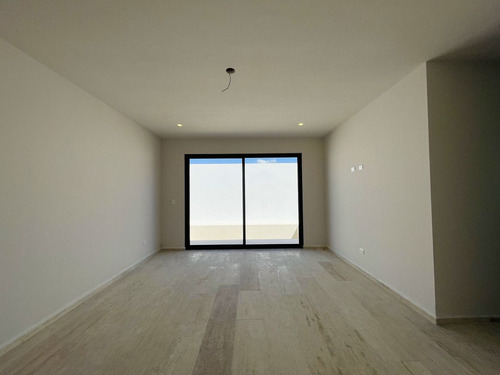 Casa En Venta Una Planta, Serenity Con 4 Recámaras Y Alberca, Mérida, Dzityá