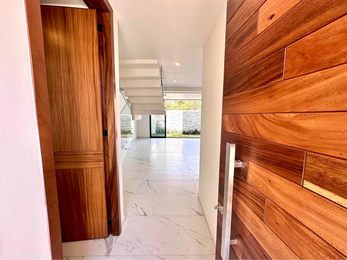 Imagen 3 de 29 de Casa En Venta En Privanza Habitat Zona Solares Zapopan