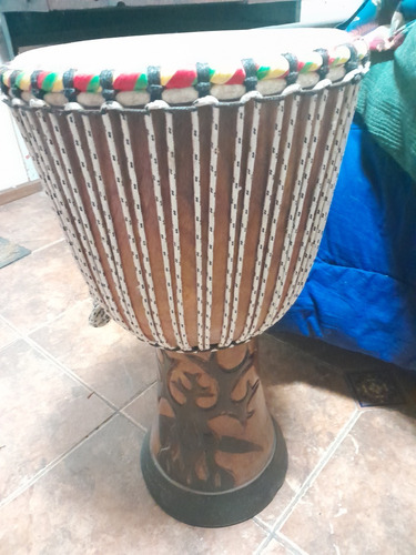 Tambor Djembe ..excelente Estado ( 60 Alto Por 32 Diametro)