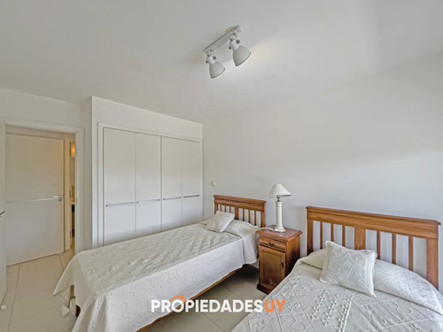 Apartamento - Venta Y Alquiler- 2 Dormitorios - Aidy Grill - Punta Del Este