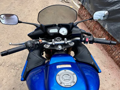 Fazer Fz8