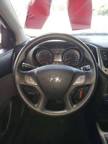 Imagem 2 de 10 de Hyundai Hb20s 1.6 Comfort Plus 16v Flex 4p Automático