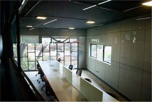 Excelentes Oficinas/bodegas En Muy Buena Ubicación
